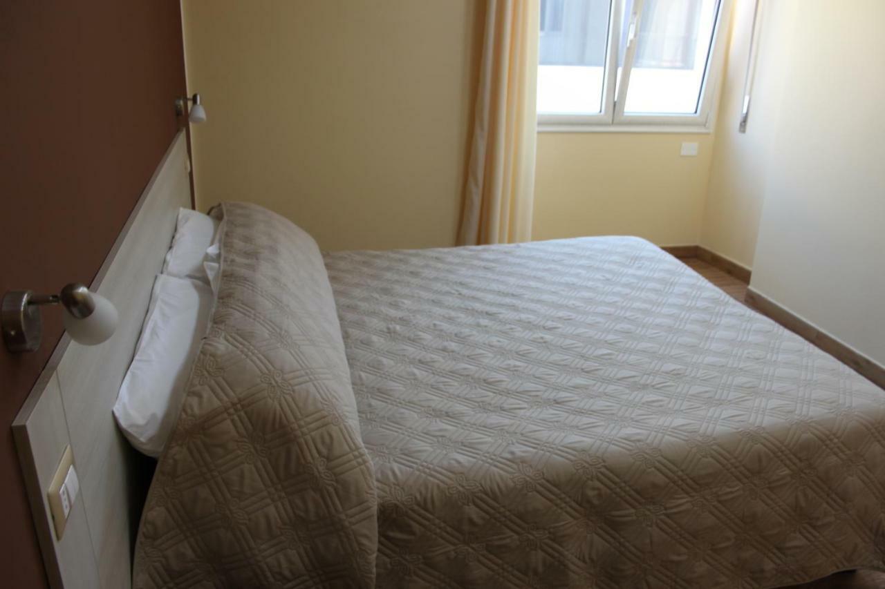 サッサリ デイ ミッレ Bed & Breakfast エクステリア 写真